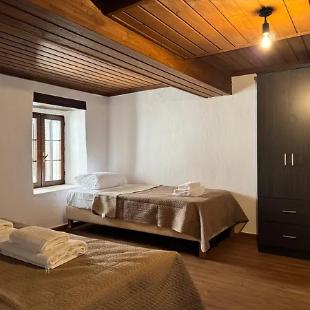 Apartman Katoi - Traditional House *