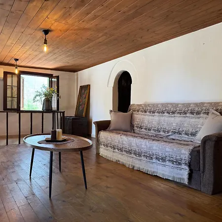 Apartment Katoi - Traditional House