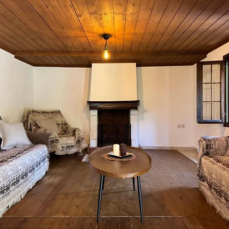 Katoi - Traditional House Apartman